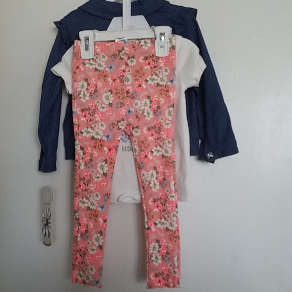 Daisy Fuentes Girls Set - Picture 9 of 16